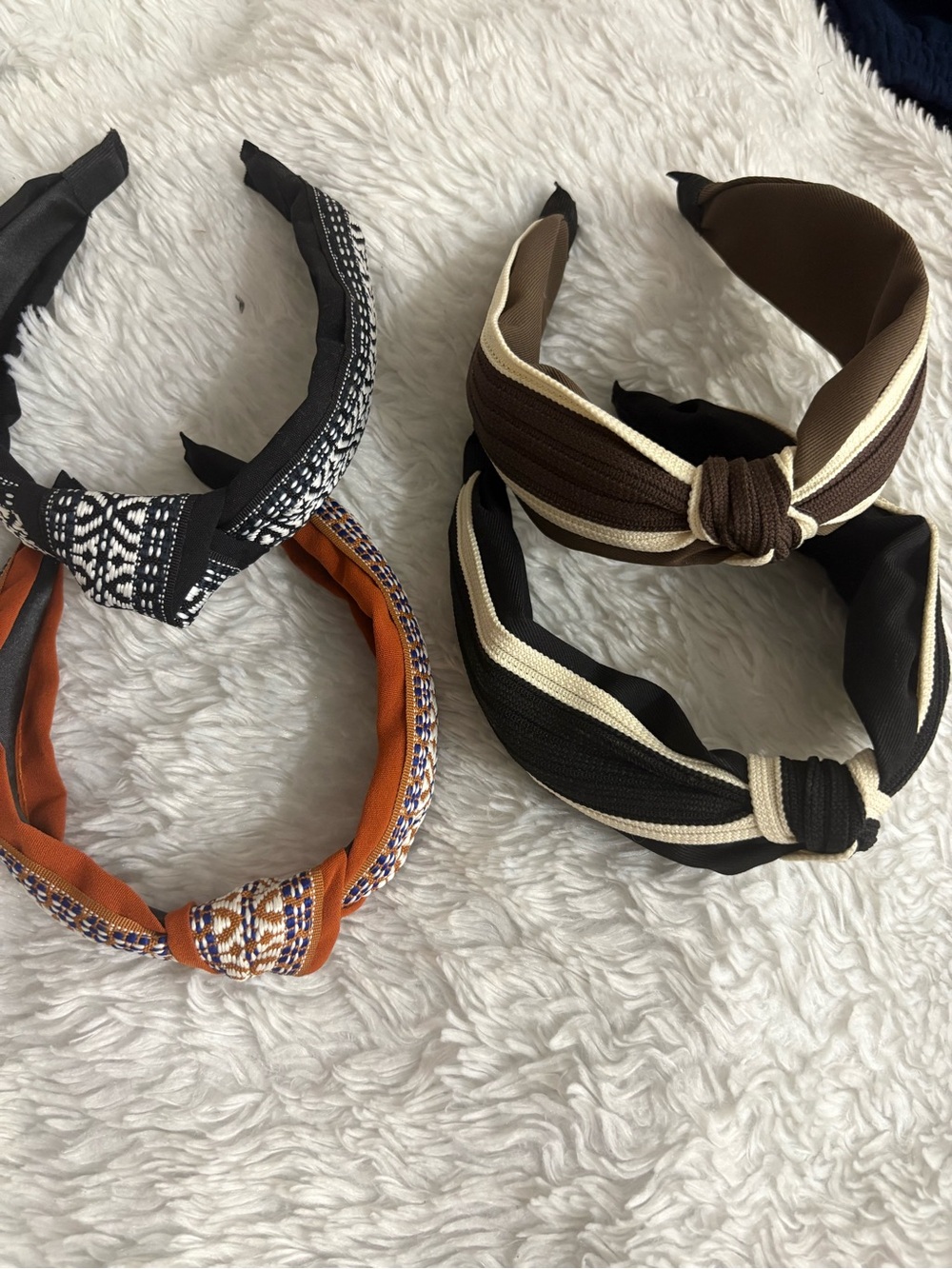 Lot (4) Woven Boho Ribbon Fashion Knotted Headband Black And White
Brown Rust